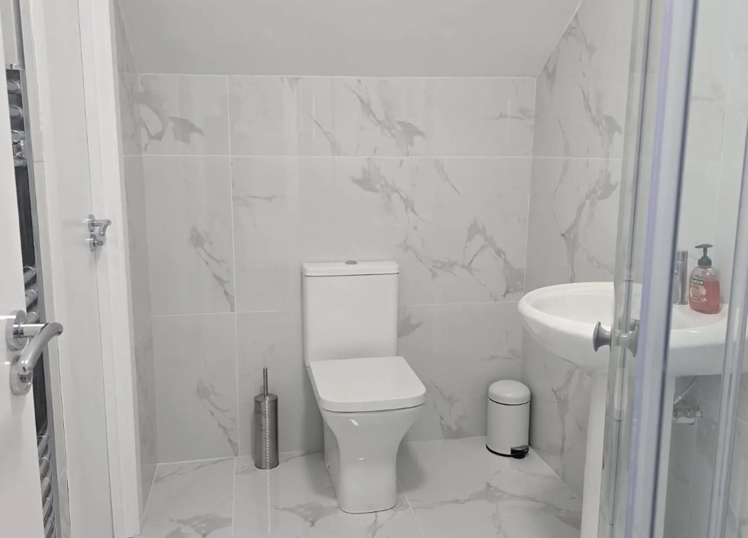 Abi'S World Hotel Tyrrelstown 0*,