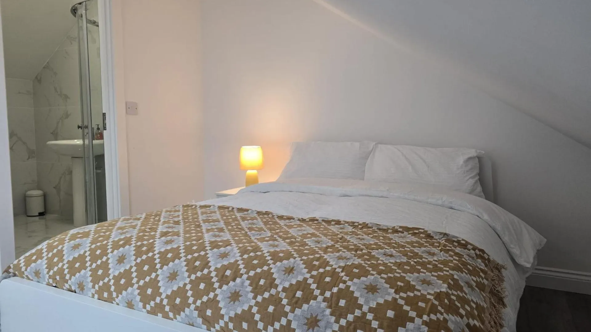 Abi'S World Hotel Tyrrelstown Ireland